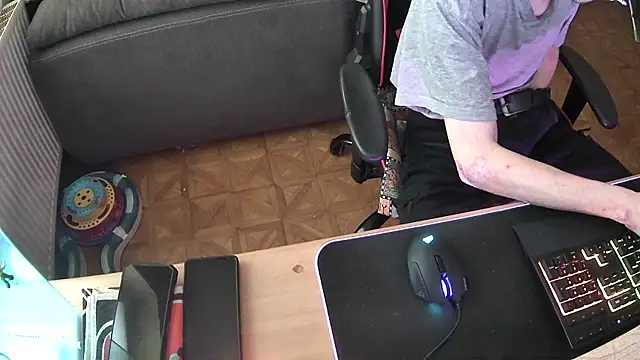 Snapshot of DerGeileLoveboy chatting on 11.01.25 DerGeileLoveboy online show from 11.01.25