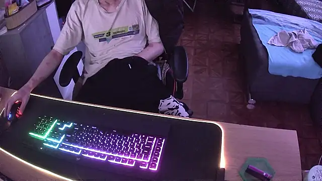 Snapshot of DerGeileLoveboy chatting on 02.05.26 DerGeileLoveboy online show from 02.05.26