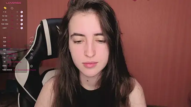 Snapshot of reaiss chatting on 10.16.25 reaiss online show from 10.16.25