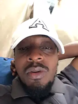 Snapshot of justyou2025 chatting on 02.24.25 justyou2025 online show from 02.24.25