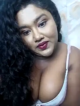 Snapshot of horny_diana chatting on 10.24.25 horny diana online show from 10.24.25