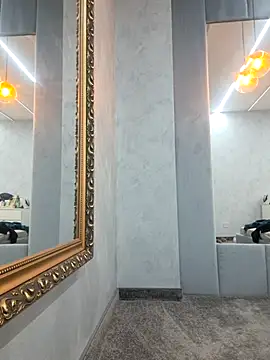 Snapshot of Bella_Posh chatting on 11.01.25 Bella Posh online show from 11.01.25