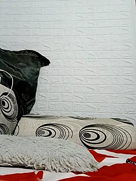 Ramona870 online show from 10.14.25