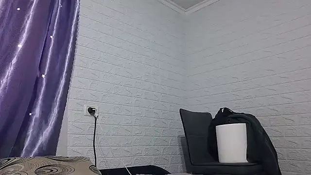 Ramona870 online show from 04.19.26