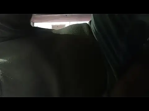 Snapshot of longsexji chatting on 12.16.25 longsexji online show from 12.16.25