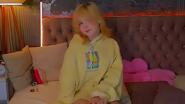 EmilyAngells online show from 02.13.26