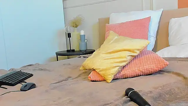  BunnyDollStella  online show from 03.16.25