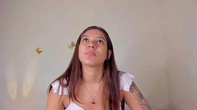 Snapshot of violett_24_ chatting on 10.06.25 violett 24 online show from 10.06.25