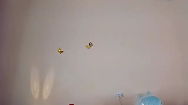 Snapshot of violett_24_ chatting on 11.14.25 violett 24 online show from 11.14.25