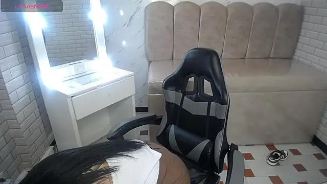 Isabella Collen v online show from 02.25.26