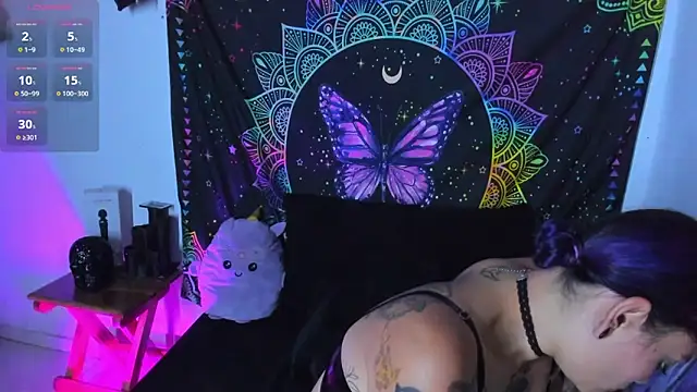 ChloeAllennn online show from 03.05.25