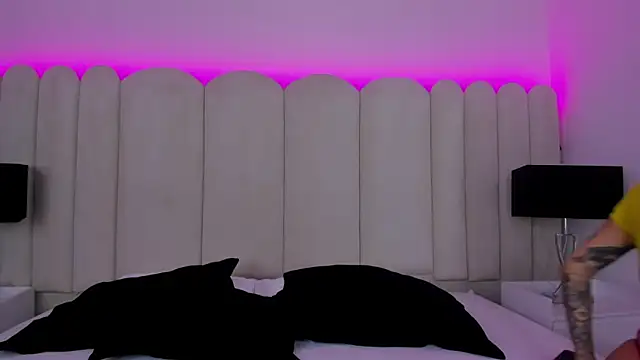 Antonella Smiith  online show from 09.11.25