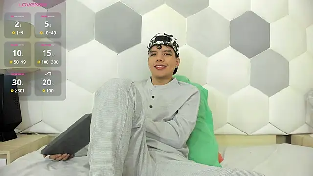 Axel Forte online show from 10.27.25