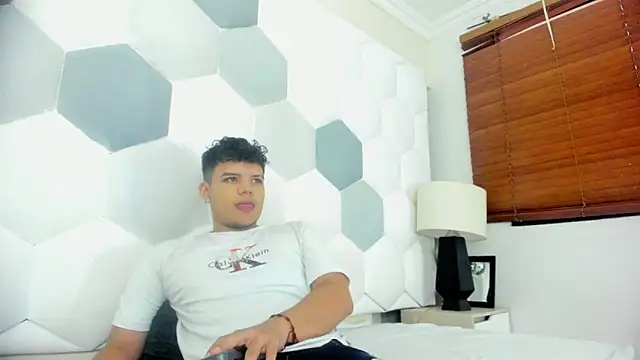 Axel Forte online show from 04.21.26