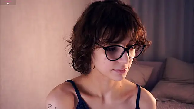 Snapshot of SibleyBurner chatting on 11.25.25 SibleyBurner online show from 11.25.25