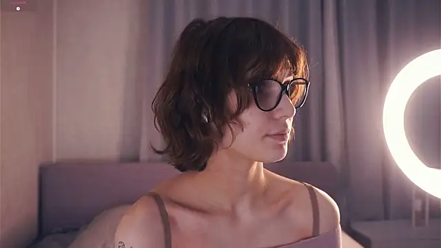 Snapshot of SibleyBurner chatting on 12.01.25 SibleyBurner online show from 12.01.25