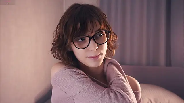 Snapshot of SibleyBurner chatting on 12.05.25 SibleyBurner online show from 12.05.25