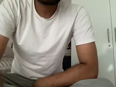 Snapshot of playboyx007 chatting on 11.04.25 playboyx007 online show from 11.04.25