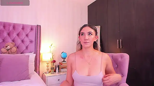 natashaleightt online show from 03.01.25