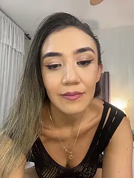 natashaleightt online show from 09.26.25