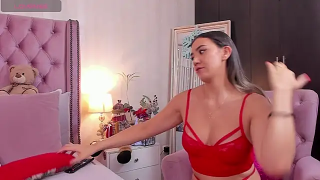 natashaleightt online show from 12.21.25