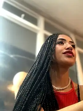 Snapshot of MichelleDiaz_Pink chatting on 02.26.25 MichelleDiaz Pink online show from 02.26.25