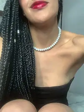 Snapshot of MichelleDiaz_Pink chatting on 02.28.25 MichelleDiaz Pink online show from 02.28.25