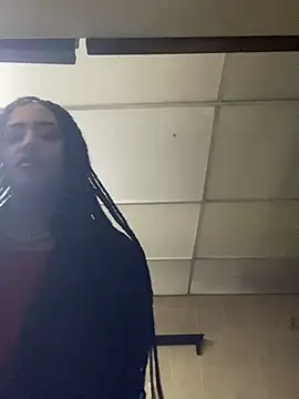 Snapshot of MichelleDiaz_Pink chatting on 03.08.25 MichelleDiaz Pink online show from 03.08.25