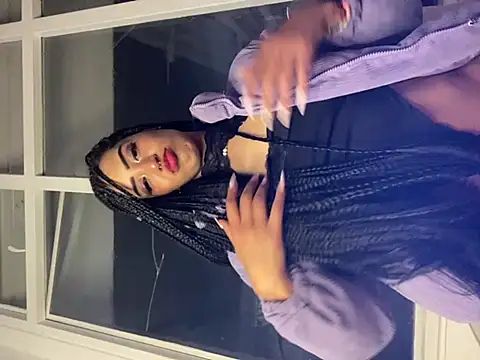 Snapshot of MichelleDiaz_Pink chatting on 03.11.25 MichelleDiaz Pink online show from 03.11.25