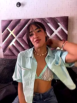 Snapshot of MichelleDiaz_Pink chatting on 09.09.25 MichelleDiaz Pink online show from 09.09.25