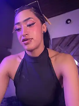 Snapshot of MichelleDiaz_Pink chatting on 09.21.25 MichelleDiaz Pink online show from 09.21.25