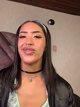 Snapshot of MichelleDiaz_Pink chatting on 10.10.25 MichelleDiaz Pink online show from 10.10.25