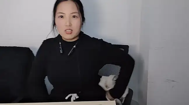 Snapshot of Ellie-BabyLoe chatting on 02.26.25 Ellie-BabyLoe online show from 02.26.25