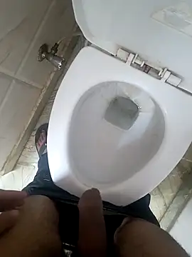 Snapshot of Delhi_BoyBigcock chatting on 02.26.25 Delhi BoyBigcock online show from 02.26.25