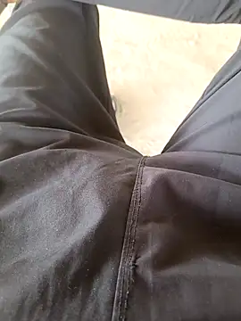 Snapshot of Delhi_BoyBigcock chatting on 03.10.25 Delhi BoyBigcock online show from 03.10.25