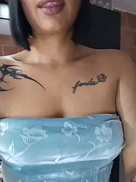 Snapshot of Kylie_brazt chatting on 05.30.26 Kylie brazt online show from 05.30.26