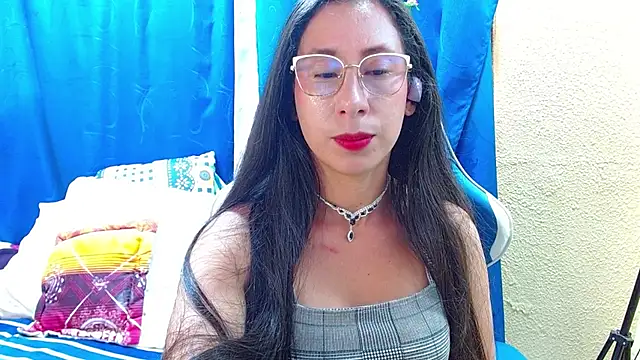 Snapshot of Gia_leinn chatting on 06.18.26 Gia leinn online show from 06.18.26