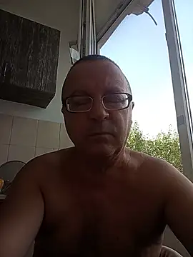 Snapshot of Vali1969 chatting on 07.28.26 Vali1969 online show from 07.28.26