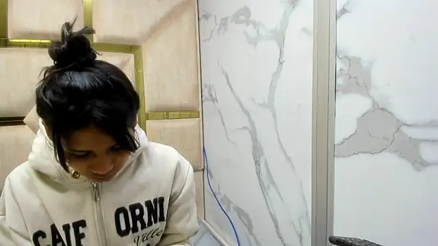 Kendall 6669 online show from 12.17.25