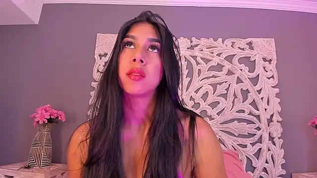 AnnieGibbyns online show from 12.05.25