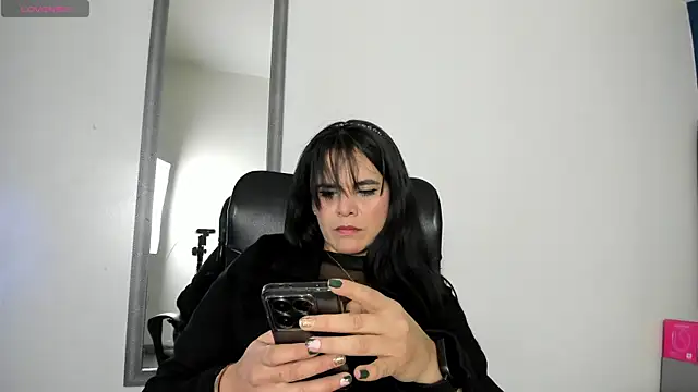 laura hotties online show from 01.19.26