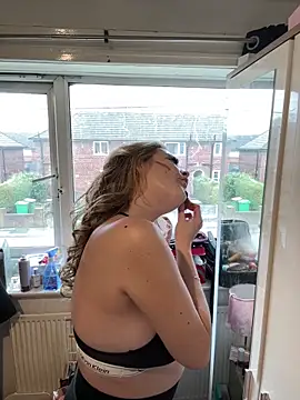 Busty-smiley-miley online show from 02.18.26