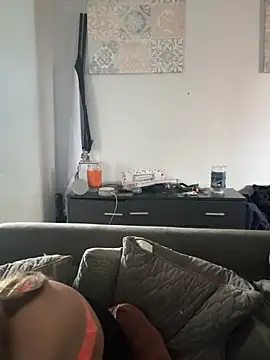 Busty-smiley-miley online show from 03.30.26