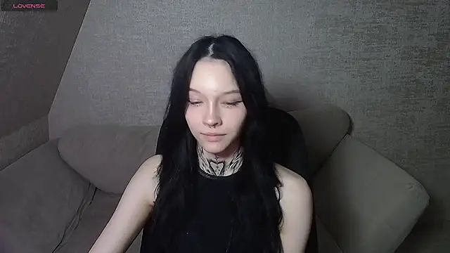 Snapshot of mefwhore chatting on 03.02.25 mefwhore online show from 03.02.25
