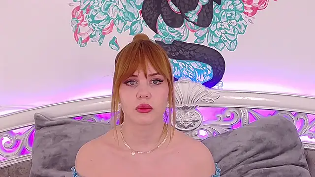 Snapshot of IvyAngel chatting on 03.17.25 IvyAngel online show from 03.17.25