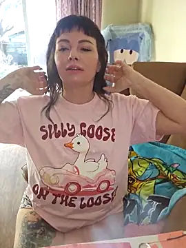 NaughtyLittleVeteran online show from 02.28.25