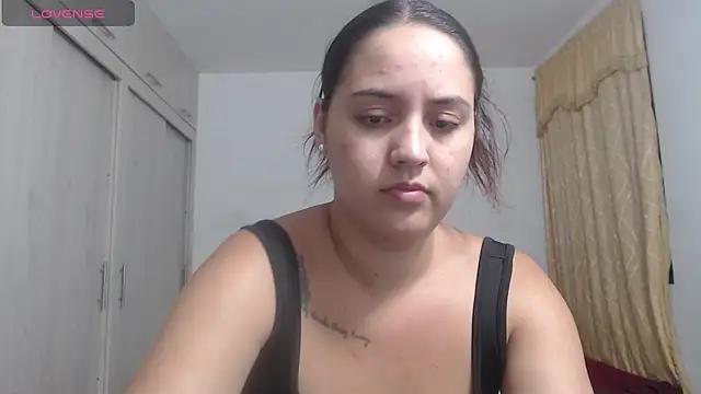 Anthonela Queen online show from 10.15.25