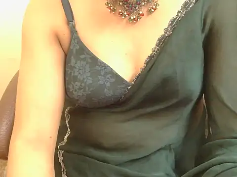 Lovely Manvi online show from 10.19.25