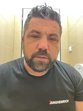 Snapshot of Alexander18edd chatting on 09.11.25 Alexander18edd online show from 09.11.25