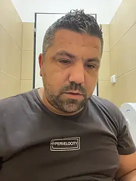 Snapshot of Alexander18edd chatting on 11.04.25 Alexander18edd online show from 11.04.25